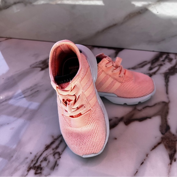 adidas pod 3.1 pink